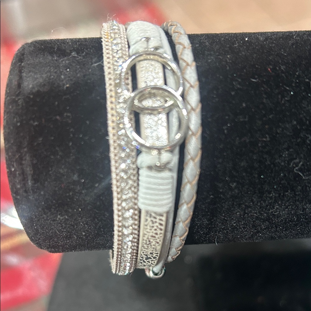 Elegant Silver and Gray Multi-Strand Bracelet